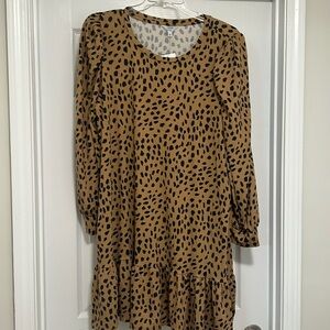 Plus Size Animal Print Dress

g